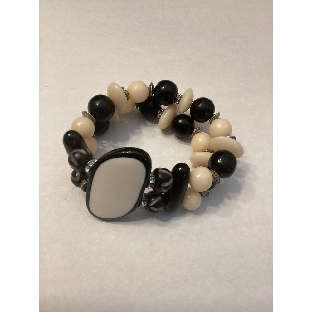 Chico's White and Black, Silver, and Garnet Bead Bracelet 7 Inch